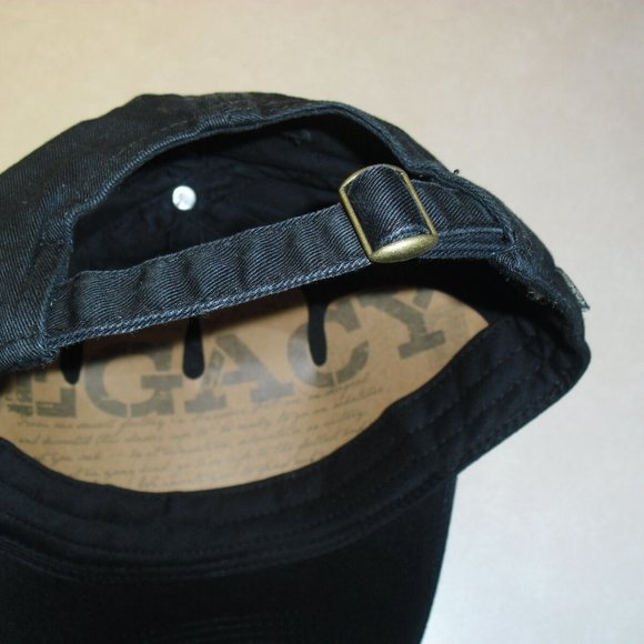 Iowa Hawkeyes All Black Adjustable Strapback hat Ncaa New - Picture 3 of 3